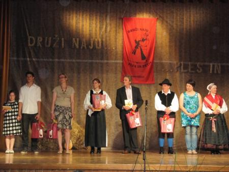 Druži naju ples in petje – prireditev Folklorne skupine KUD Razkrižje